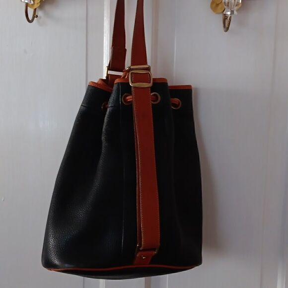 Vintage Dooney & Bourke - Picture 3 of 9
